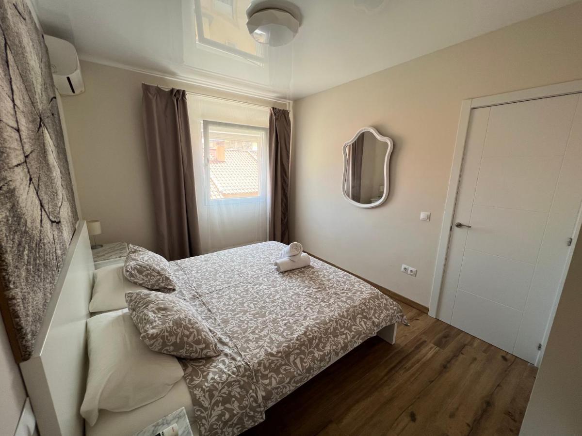 Genuar Apartments Malaga Center. Free Parking Екстериор снимка